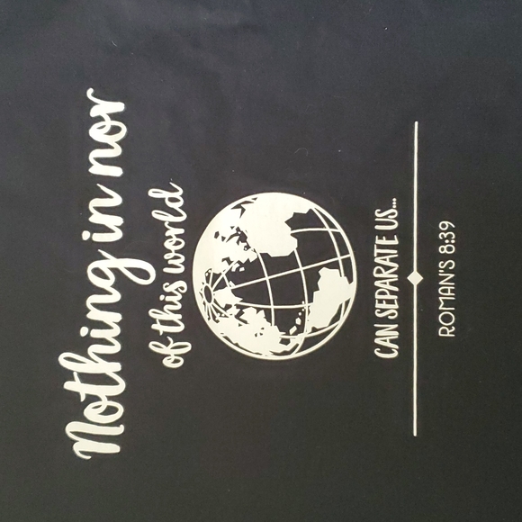 NWT Unisex Youth Graphic T-shirt - Picture 3 of 4